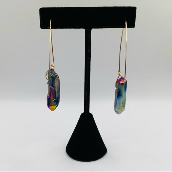 NEW Earrings Quartz Crystal Points Titanium Coated Oil Slick Gold Tone Ear Wires - Picture 5 of 10